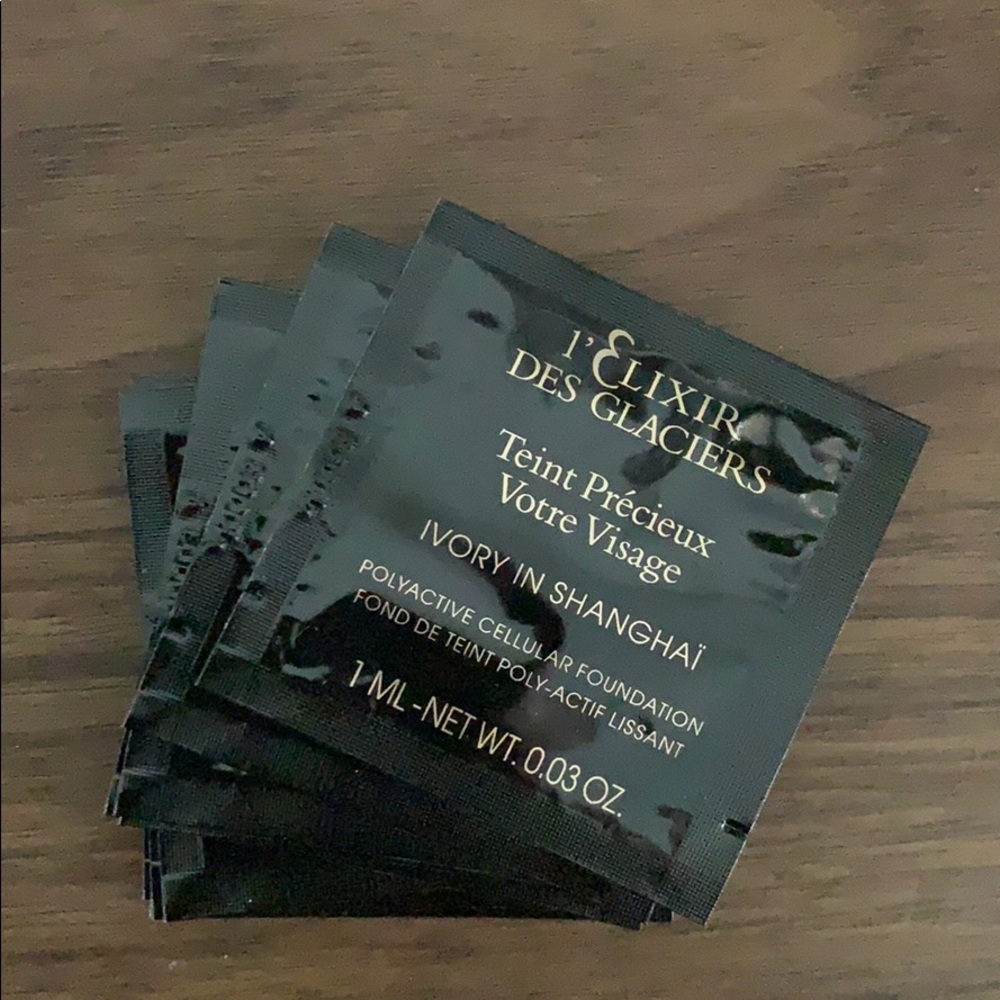 Valmont TEINT PRÉCIEUX Smoothing foundation